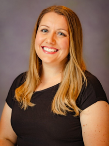 Becca Voight Headshot