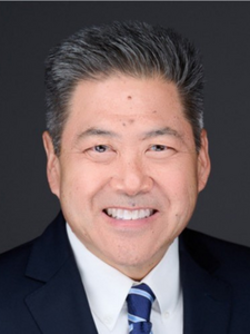 Kelvin Okino Headshot